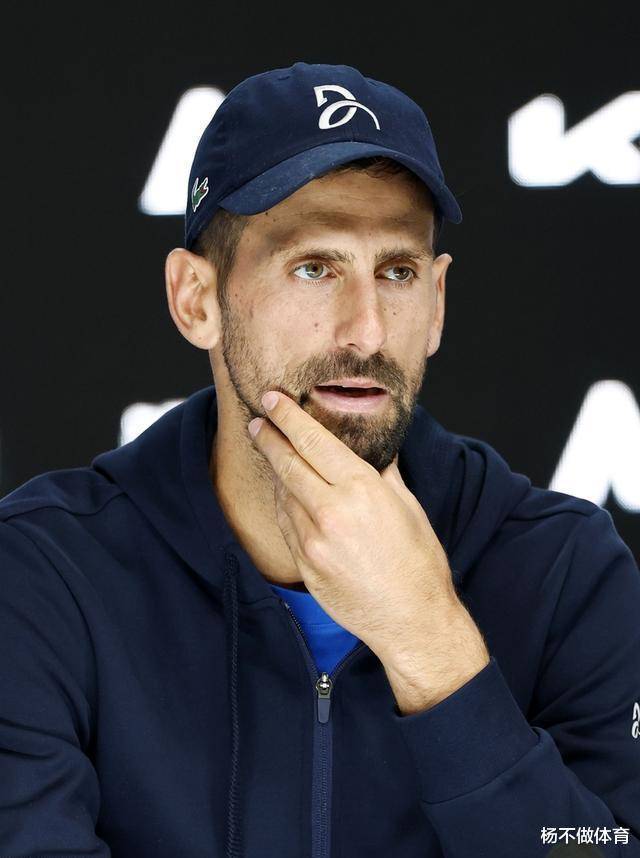 德约科维奇回归赛场，比分优势明显首场状态亮眼，切尔西观众沸腾！